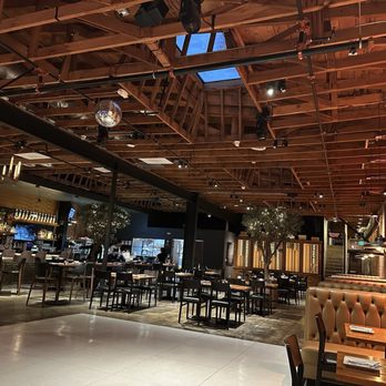 Shekarchi Bar & Grill - Persian/Iranian Near Me - Los Angeles, California Shekarchi Bar & Grill - Persian/Iranian Near Me - Los Angeles, California
