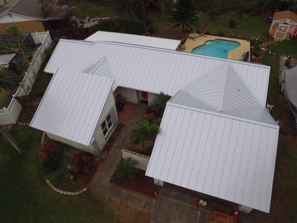 Slide of Alvarez Roofing