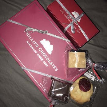 Phillips Candy House - 2 Fudge pieces (the melt in your mouth), cashews (in the big box), macadamia cookie, and the turtles in the smaller box. - Chocolatiers & Shops Near Me - Boston, Massachusetts