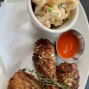 Violet's - Violets 3-Piece Fried Chicken Plate - Cocktail Bars Near Me - San Francisco, California Violet's - Violets 3-Piece Fried Chicken Plate - Cocktail Bars Near Me - San Francisco, California
