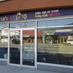 Roberto's Gelato - Store front at Watermark Beach Resort