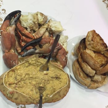 Cervejaria Ramiro - Huge crab with crab fat sauce and freshly toasted bread smothered in butter. - Seafood Near Me - Lisbon, 11