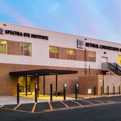 Retinal Consultants of Arizona - RRI and Spectra side entrance
