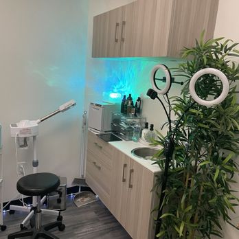 Phoenix Beauty - Skin Care Near Me - Concord, California