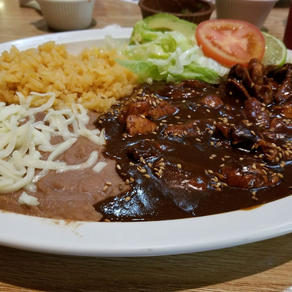 Mariachi's Mexican Restaurant - Pollo Con Mole - Mexican Near Me - Columbus, Ohio Mariachi's Mexican Restaurant - Pollo Con Mole - Mexican Near Me - Columbus, Ohio
