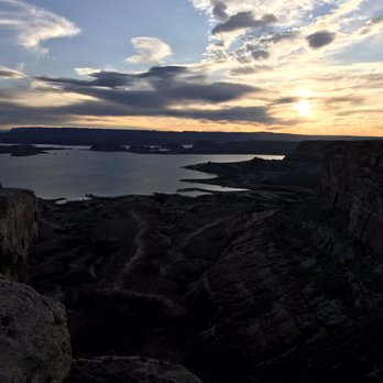 Alstrom Point - Sunset - Hiking Near Me - Big Water, Utah