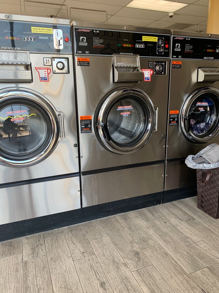 EXPRESS COIN LAUNDROMAT Updated September 2024 13 Photos 926 S