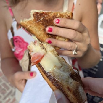 Beecher's Handmade Cheese - Grilled Cheese Sandwich - Cheese Shops Near Me - Seattle, Washington Beecher's Handmade Cheese - Grilled Cheese Sandwich - Cheese Shops Near Me - Seattle, Washington