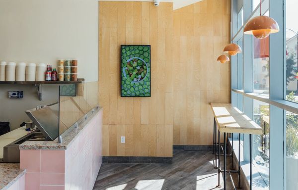 Sweetfin Poke Burbank by null