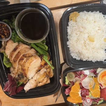 2207 - GRILLED CHICKEN BREAST, GARLIC SOY LEMON GLAZE, CHILI CRISP - Korean Near Me - Richmond, California