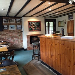 Robin Hood & Little John - Part of the bar
