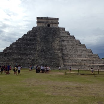 Chichen Itza Experience - The biggest pyramid in this place. It has another pyramid inside. - Historical Tours Near Me - Chichén Itzá, YUC