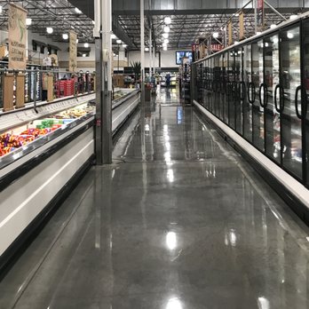 Food 4 Less - a grocery store aisle - Grocery Near Me - Woodland, California