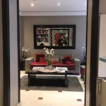 Hôtel Abbatial - Lobby with reading area - Hotels Near Me - Paris, 75 Hôtel Abbatial - Lobby with reading area - Hotels Near Me - Paris, 75