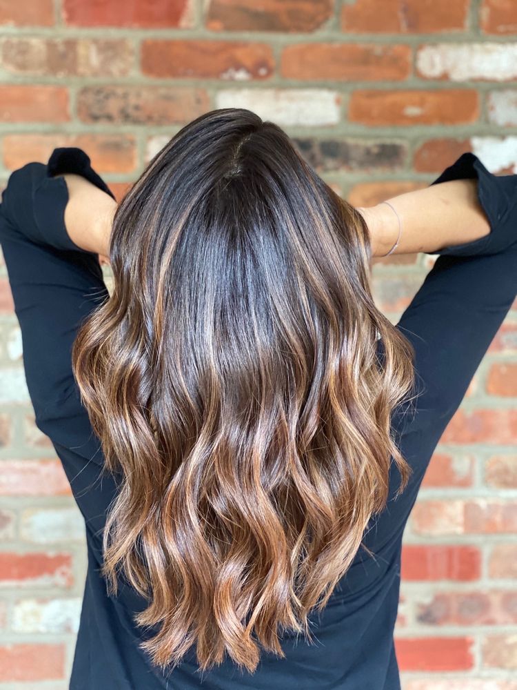 BELLIZIMA BLOW OUT BAR AND SALON Updated July 2024 82 Photos & 10