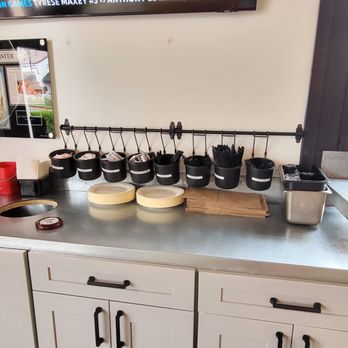 Sgt. Pepperoni's Pizza Store - Self serve utensils. 5/15/2022 - Pizza Near Me - Irvine, California Sgt. Pepperoni's Pizza Store - Self serve utensils. 5/15/2022 - Pizza Near Me - Irvine, California