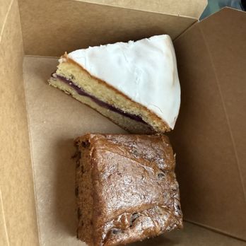 Gluten Free Gem - Blueberry Cream Cheese Coffeecake, Banana Chocolate Chip Bread - Bakeries Near Me - Portland, Oregon