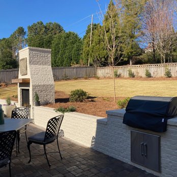 The Nelson Team - an outdoor kitchen and grill - Landscaping Near Me - Leeds, Alabama