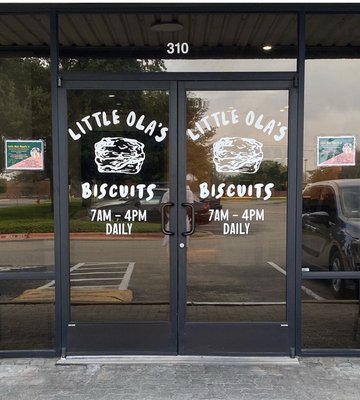 Little Ola's Biscuits by null