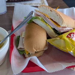 Sisters Century House Restaurant - My favorite a awesome turkey sandwich with all the veggies and Homemade soup