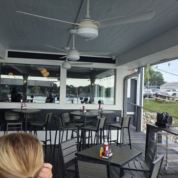 Boathouse Kitchen & Swan Dive - Burgers Near Me - Cicero, Indiana Boathouse Kitchen & Swan Dive - Burgers Near Me - Cicero, Indiana