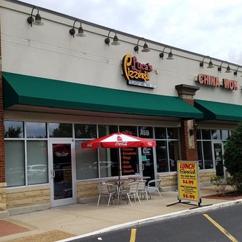 Luca's Pizzeria - Pizza Near Me - Murfreesboro, Tennessee