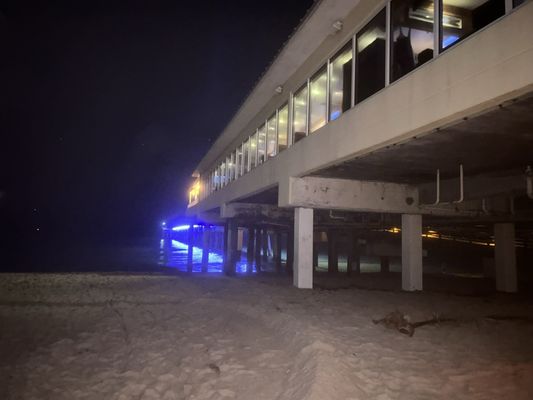 Quarterdeck Restaurant + Sports Bar by null