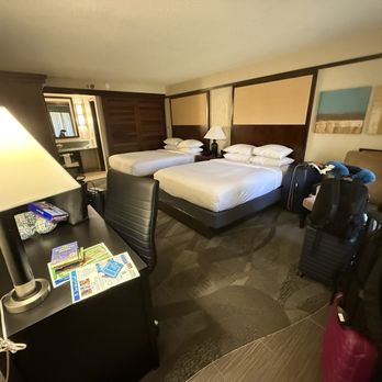 DoubleTree by Hilton - 2 beds - Hotels Near Me - Orlando, Florida DoubleTree by Hilton - 2 beds - Hotels Near Me - Orlando, Florida