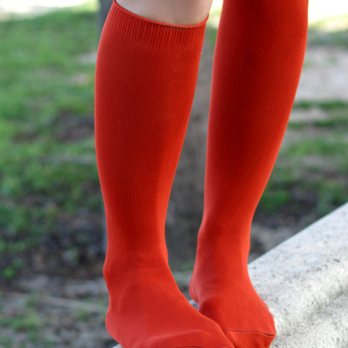 We Love Colors - Sport Socks Style 1559 in Scarlet Red - Women's Clothing Near Me - Miami, Florida