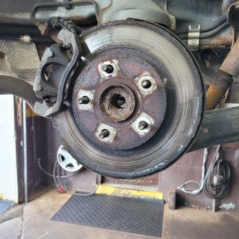 Thunder Struck Auto Repair - Old brakes - Auto Repair Near Me - Niagara Falls, New York Thunder Struck Auto Repair - Old brakes - Auto Repair Near Me - Niagara Falls, New York