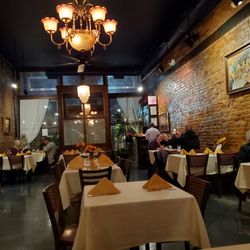 Max's Brick Oven Cafe