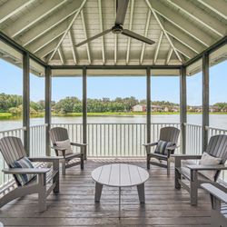 Lakeside Central Apartment Homes
