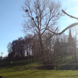 Bausenhagen - Blick vom Meditationsweg auf die katholische Kirche