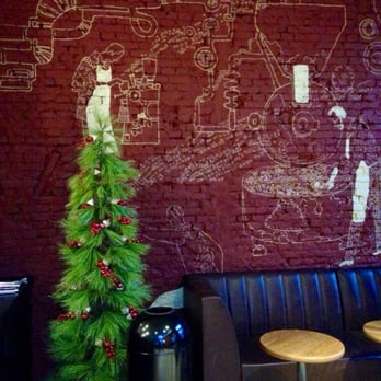 Starbucks - Kerstsfeer bij SB - Coffee & Tea Near Me - Amsterdam, New Hampshire