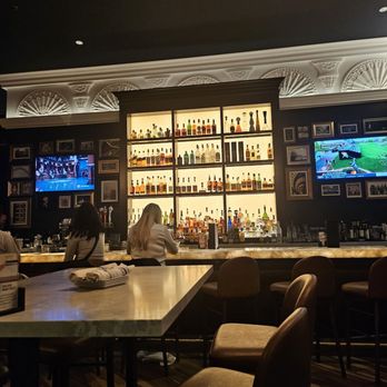 The 101 - The bar - New American Near Me - Chicago, Illinois
