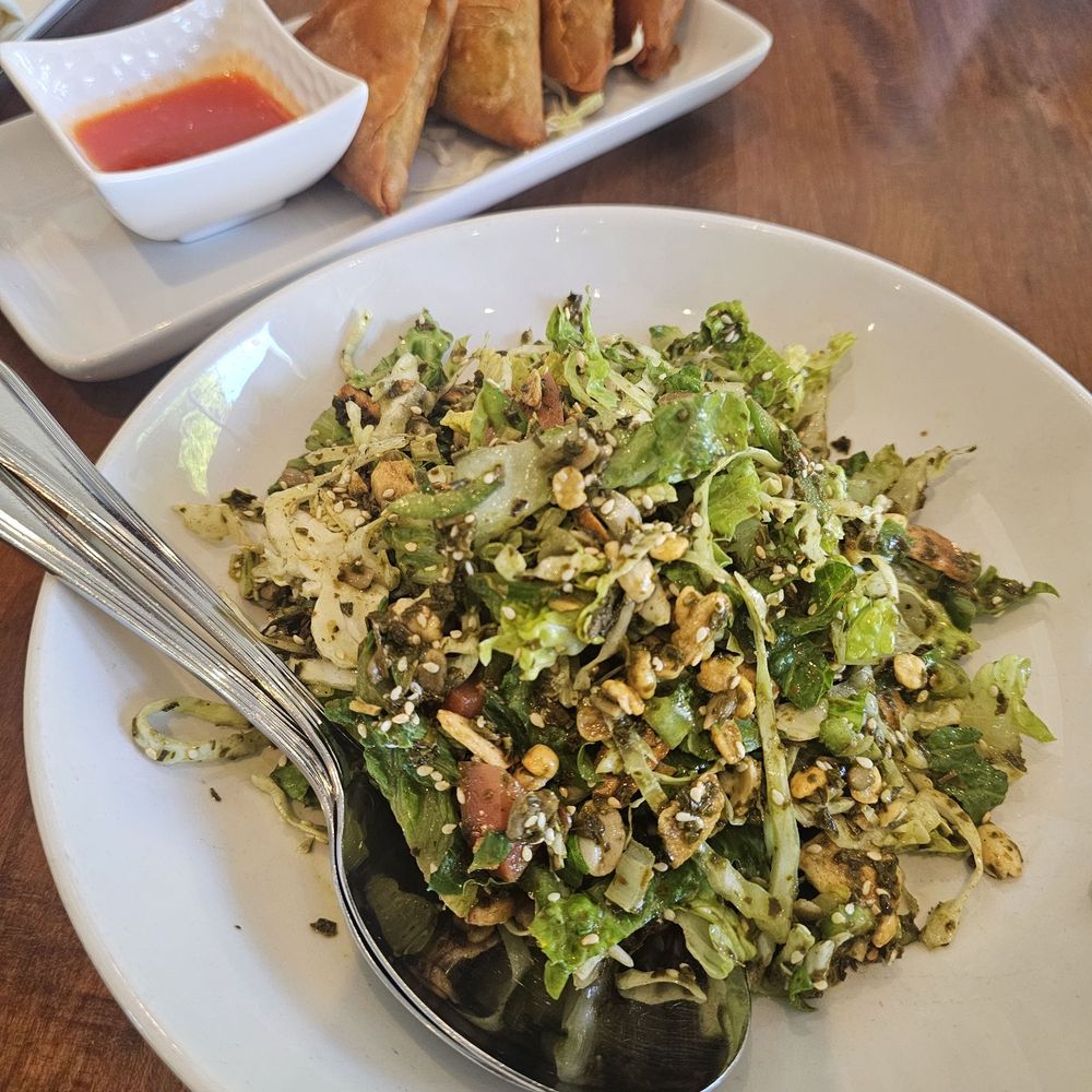 My Burma - Samusa y tea leaf salad - Burmese Near Me - Davis, California My Burma - Samusa y tea leaf salad - Burmese Near Me - Davis, California