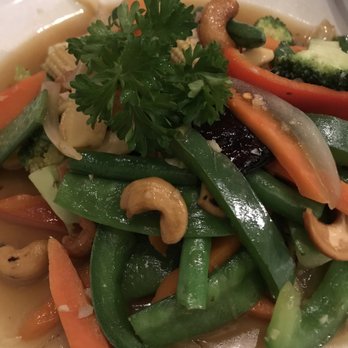 Kittiwat Thai Kitchen - Pad cashew vegetable gluten-free vegan sauce - Thai Near Me - Frederick, Maryland Kittiwat Thai Kitchen - Pad cashew vegetable gluten-free vegan sauce - Thai Near Me - Frederick, Maryland