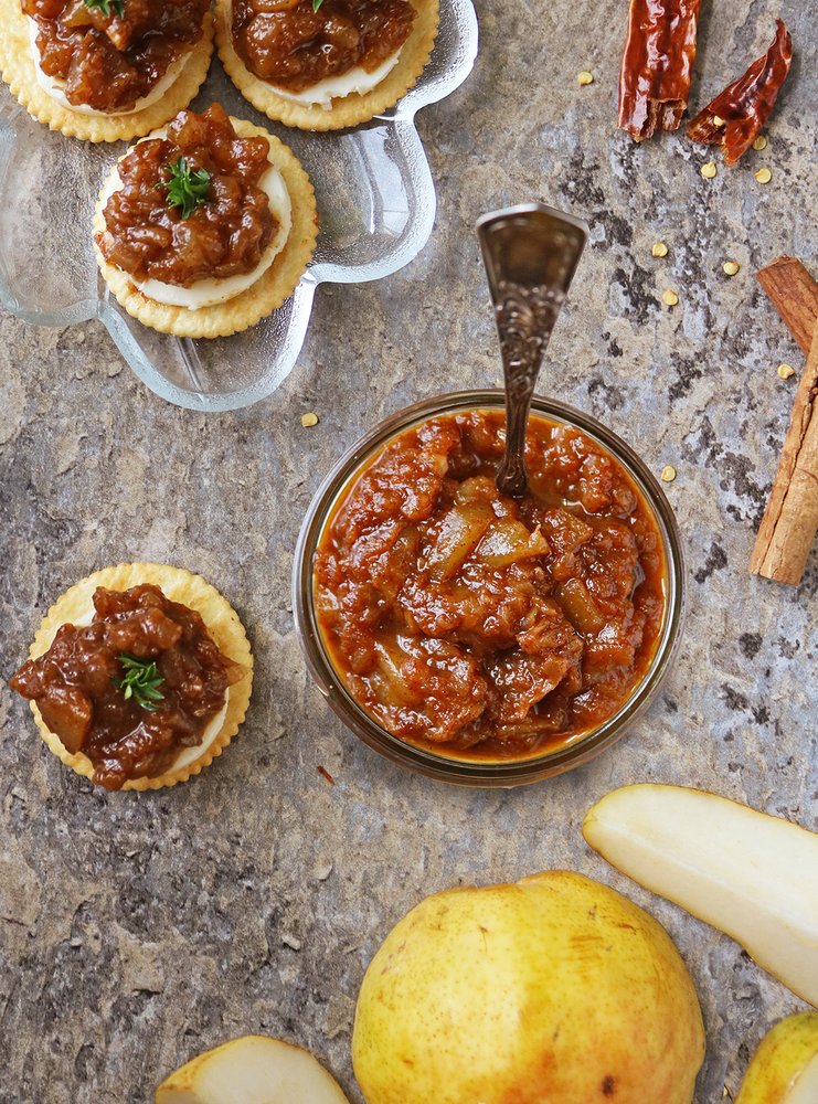 Tara's World Famous Chutney Logo