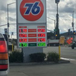 76 Gas station