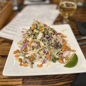 Hana Koa Brewing - Vietnamese salad - Breweries Near Me - Honolulu, Hawaii Hana Koa Brewing - Vietnamese salad - Breweries Near Me - Honolulu, Hawaii