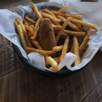Hiccups Veo Cafe - Chicken wings and fries - Asian Fusion Near Me - Carson, California