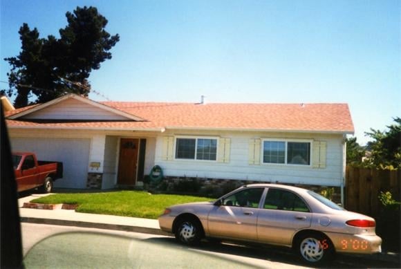 Slide of Araujo's Roofing