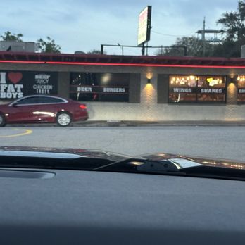 Fatboys - Destin - Outside - Burgers Near Me - Destin, Florida Fatboys - Destin - Outside - Burgers Near Me - Destin, Florida