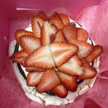 Keik Restaurant - Pavlova - Cafes Near Me - Pembroke Pines, Florida Keik Restaurant - Pavlova - Cafes Near Me - Pembroke Pines, Florida
