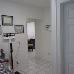 South Tampa Clinic Doctor Riscile's Walk-In - Exam Room 3