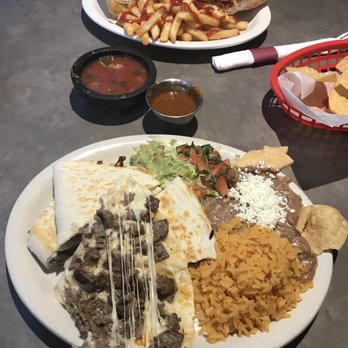 El Mexican Restaurant - Mexican Near Me - Hastings, Minnesota