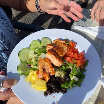 Waldo's - Grilled Salmon healthy salad - Seafood Near Me - Vero Beach, Florida Waldo's - Grilled Salmon healthy salad - Seafood Near Me - Vero Beach, Florida