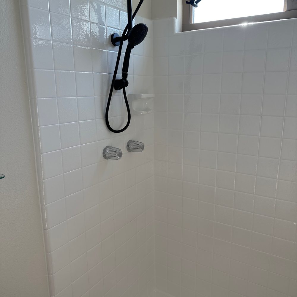 Bath-Brite - After reglazing - Refinishing Services Near Me Bath-Brite - After reglazing - Refinishing Services Near Me
