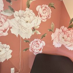 Lucky’s Tattoo & Piercing - Piercing room upstairs
