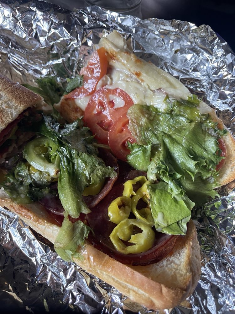 SOUTHSIDE DRIVE THRU & PIZZA Updated September 2024 1026 Lucas Rd